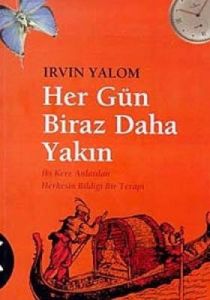 Her Gün Biraz Daha Yakın: İki Kere Anlatılan Herke                                                                                                                                                                                                             