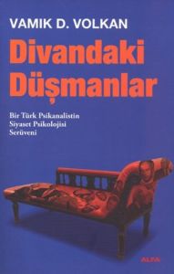 Divandaki Düşmanlar                                                                                                                                                                                                                                            