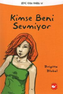 Kimse Beni Sevmiyor                                                                                                                                                                                                                                            