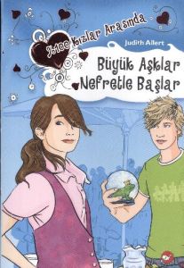 % Kızlar Arasında - Büyük Aşklar Nefretle Başlar                                                                                                                                                                                                               